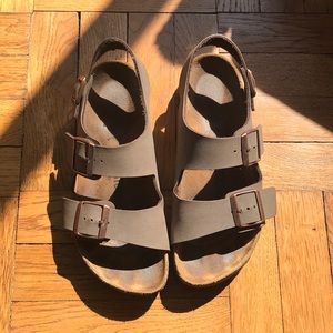 Birkenstock Milano size 9 9.5 narrow